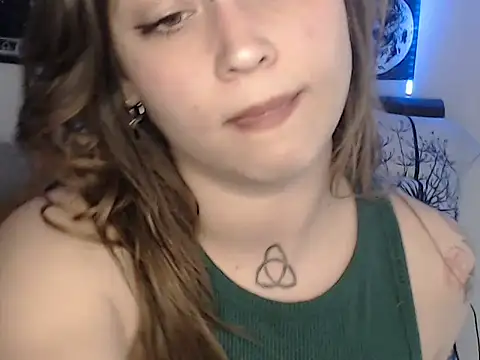 AlienforTwenty online show from February 11, 2026, 1:44 pm