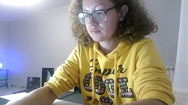 Snapshot of Alice_newhome chatting on July 17, 2026, 6:38 pm Alice newhome online show from July 17, 2026, 6:38 pm