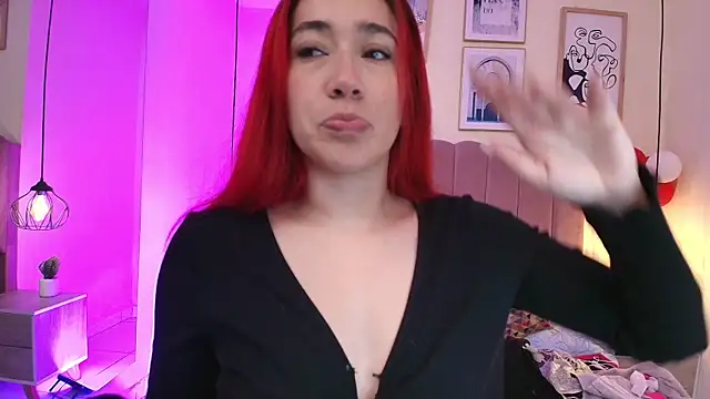 Snapshot of Celestee15_ chatting on April 21, 2026, 11:17 am Celestee15 online show from April 21, 2026, 11:17 am