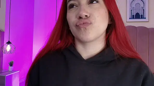 Snapshot of Celestee15_ chatting on April 22, 2026, 11:17 am Celestee15 online show from April 22, 2026, 11:17 am