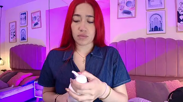 Celestee15  online show from February 3, 2026, 11:37 am