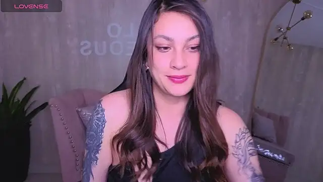 Snapshot of Aria95_a chatting on April 24, 2026, 10:34 pm Aria95 a online show from April 24, 2026, 10:34 pm