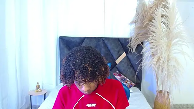 angelll18  online show from February 12, 2026, 9:14 pm