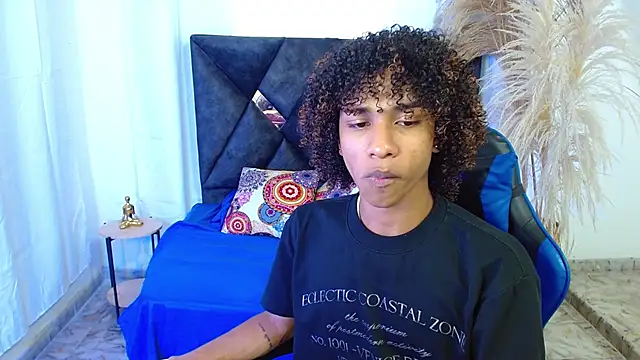 angelll18  online show from March 24, 2026, 8:53 pm