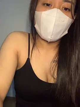 NinaBaby22 online show from May 14, 2026, 4:37 pm