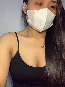 NinaBaby22 online show from May 20, 2026, 7:33 pm