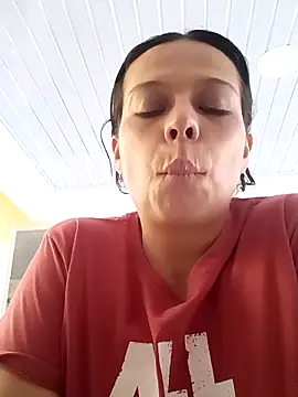 LunaaMorelli2 online show from December 20, 2025, 8:01 pm