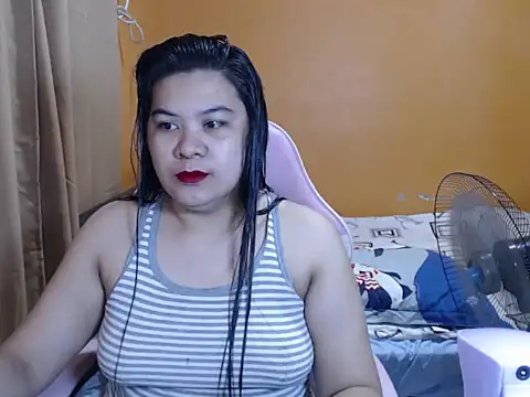 ur hotsexymaria online show from February 23, 2026, 11:49 pm