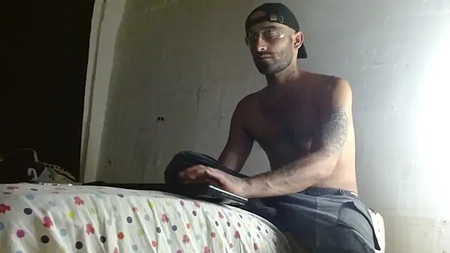 Snapshot of Alex_Flame_ chatting on April 23, 2026, 3:46 am Alex Flame online show from April 23, 2026, 3:46 am