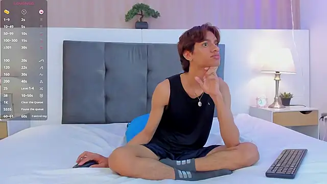 Snapshot of Will_Turneer chatting on December 15, 2025, 9:04 am Will Turneer online show from December 15, 2025, 9:04 am