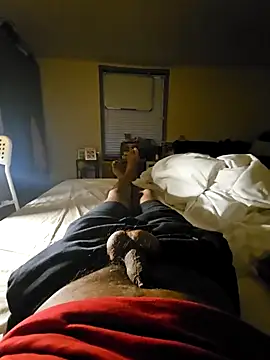 Snapshot of Gnax1 chatting on December 21, 2025, 4:19 pm Gnax1 online show from December 21, 2025, 4:19 pm