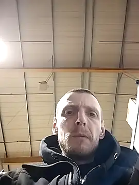 CrookedBunk3527 online show from December 19, 2025, 7:11 am