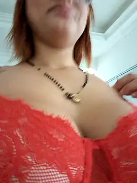 Mia em online show from January 11, 2026, 4:58 pm