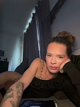 Snapshot of vinique99 chatting on February 14, 2026, 1:11 pm vinique99 online show from February 14, 2026, 1:11 pm