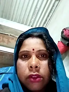 Snapshot of Shreya_pandit chatting on January 12, 2026, 10:36 pm Shreya pandit online show from January 12, 2026, 10:36 pm