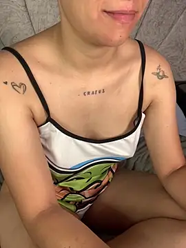 Val12777 online show from April 10, 2026, 12:01 pm