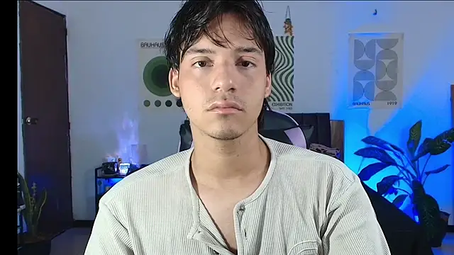 CrisotpherMoretti online show from January 7, 2026, 5:51 pm