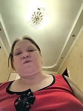 -Queen- online show from February 15, 2026, 2:05 pm