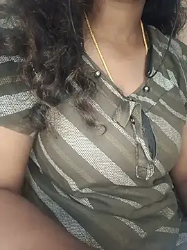 Snapshot of tamilsaisree chatting on August 8, 2026, 10:06 pm tamilsaisree online show from August 8, 2026, 10:06 pm