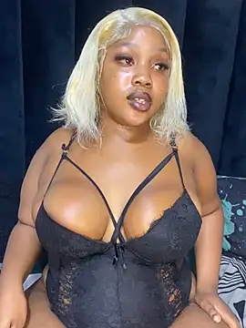 Snapshot of THICKBARBIE32 chatting on June 28, 2026, 8:09 am THICKBARBIE32 online show from June 28, 2026, 8:09 am