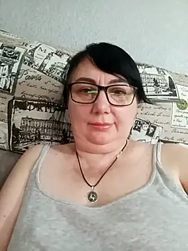 Snapshot of MariSwan222 chatting on July 10, 2026, 1:44 pm MariSwan222 online show from July 10, 2026, 1:44 pm