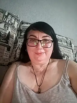 MariSwan222 online show from April 8, 2026, 8:43 pm