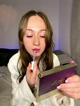 FreyasTimee online show from January 15, 2026, 9:18 pm