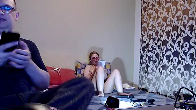 yunis32 online show from March 1, 2025, 6:00 pm