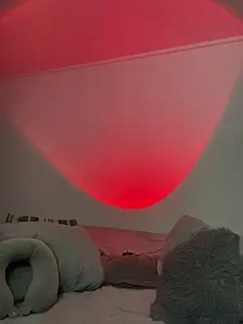 Dracco Velour  online show from February 28, 2026, 4:45 am