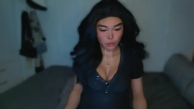 Snapshot of mxshemale_ladyboy chatting on March 6, 2025, 1:37 am mxshemale ladyboy online show from March 6, 2025, 1:37 am