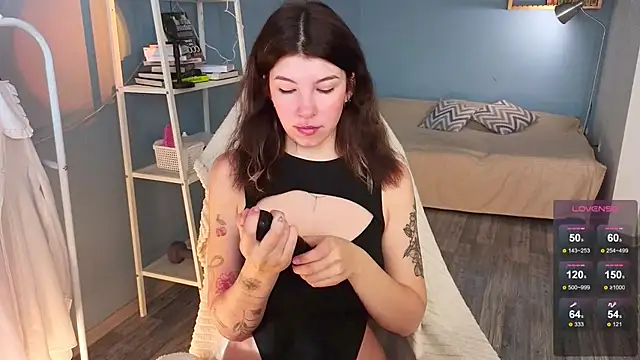 Snapshot of BlushKira chatting on February 28, 2026, 9:53 am BlushKira online show from February 28, 2026, 9:53 am