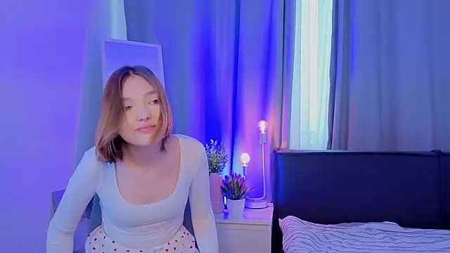 Leyla crsh online show from February 12, 2026, 6:24 am