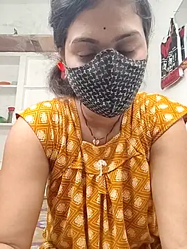 Snapshot of Cut_madhuri chatting on May 8, 2026, 6:39 am Cut madhuri online show from May 8, 2026, 6:39 am