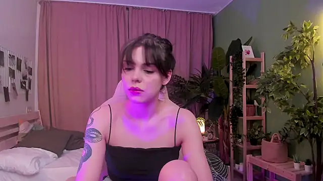 Pamela Tiffin online show from January 11, 2026, 1:12 am