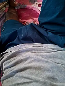 rejxcg- online show from April 22, 2026, 4:08 am