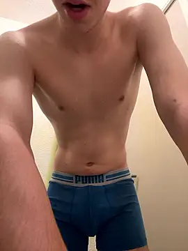 Snapshot of lucarne1222 chatting on January 13, 2026, 6:12 pm lucarne1222 online show from January 13, 2026, 6:12 pm