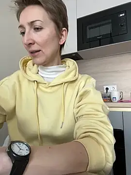 Sensual Flower online show from February 12, 2026, 6:24 am