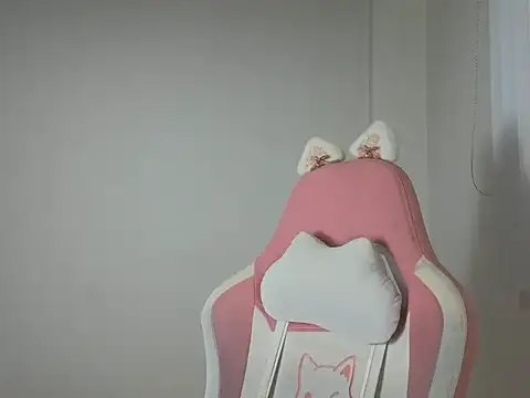 Valery  lovex online show from December 15, 2025, 11:42 pm