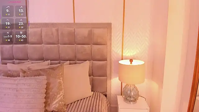 Snapshot of ZaraVesari chatting on February 7, 2026, 7:33 pm ZaraVesari online show from February 7, 2026, 7:33 pm