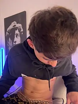 lian fooxx online show from March 16, 2026, 3:47 am