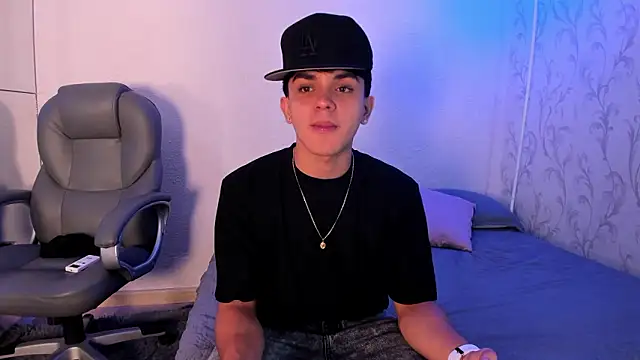  TaylorBlack online show from February 7, 2026, 11:40 am