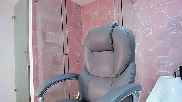 Snapshot of _TaylorBlack chatting on January 15, 2026, 11:35 am TaylorBlack online show from January 15, 2026, 11:35 am