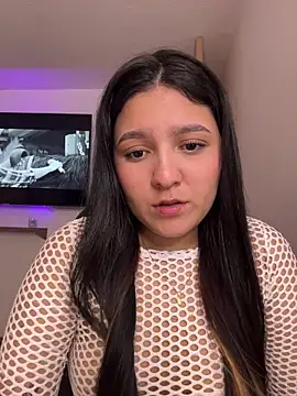 Camila sanchez25 online show from April 9, 2026, 7:42 pm