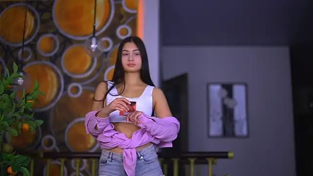 Snapshot of LorettaBeetz chatting on December 22, 2025, 5:46 pm LorettaBeetz online show from December 22, 2025, 5:46 pm