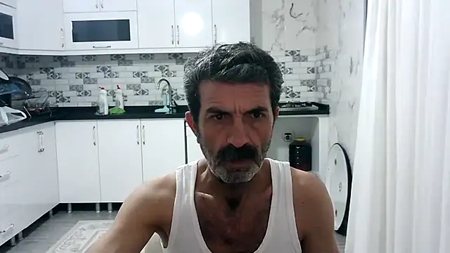 Snapshot of kobra21turki chatting on June 2, 2026, 10:43 pm kobra21turki online show from June 2, 2026, 10:43 pm