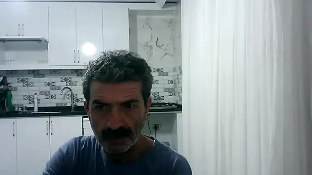 Snapshot of kobra21turki chatting on April 18, 2026, 7:29 pm kobra21turki online show from April 18, 2026, 7:29 pm