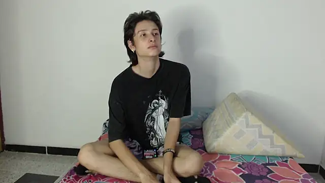 cirosky elchicopolla online show from February 6, 2026, 4:41 am