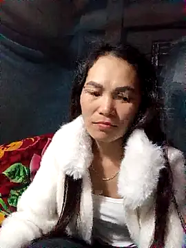 Girl cutee online show from February 1, 2026, 9:24 pm