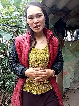 Girl cutee online show from January 10, 2026, 7:47 am