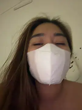 Snapshot of Sophia69-sweet chatting on May 27, 2026, 7:43 pm Sophia69-sweet online show from May 27, 2026, 7:43 pm